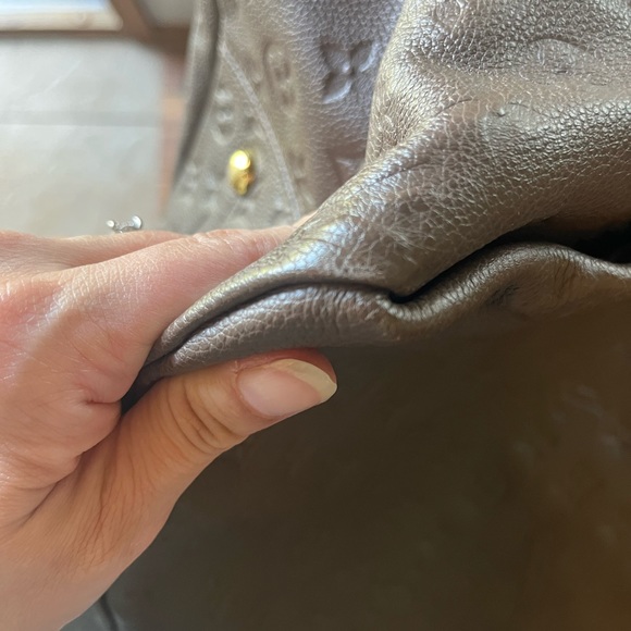 Louis Vuitton Artsy MM - Picture 9 of 10